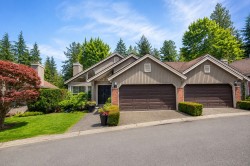22-4055 Indian River Drive  North Vancouver, BC V7G 2R7