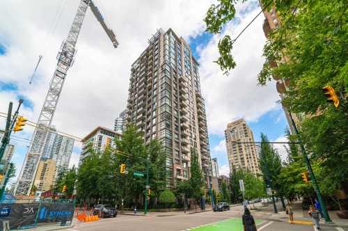 304-1295 Richards Street  Vancouver, BC V6B 1B7