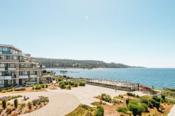 403-5725 Teredo Street Sechelt, BC V7Z 0J7