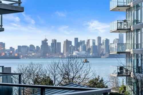 808-199 Victory Ship Way, North Vancouver, BC 