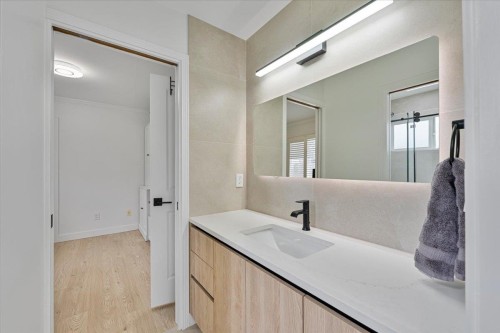 817 60Th Avenue W, Vancouver, BC 