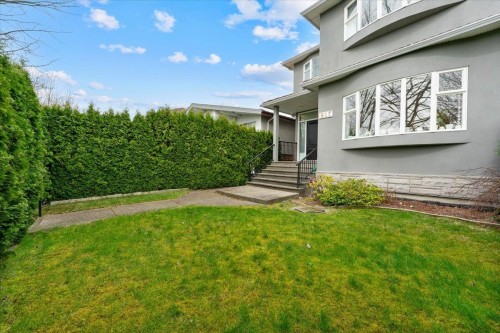 817 60Th Avenue W, Vancouver, BC 