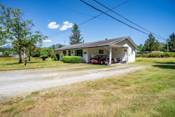25792 Dewdney Trunk Road Maple Ridge, BC V4R 1Y4
