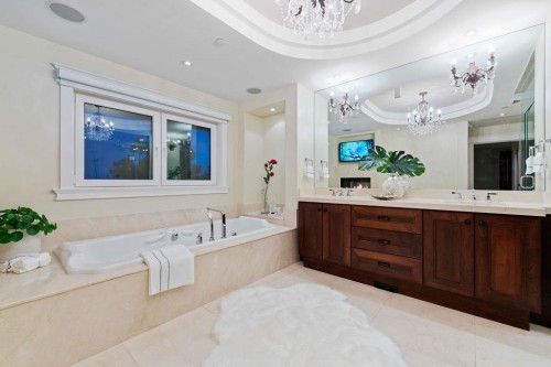 1479 Chippendale Road, West Vancouver, BC 