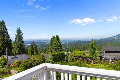 186 Braemar Road E, Vancouver, BC 