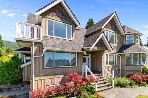 186 Braemar Road E, Vancouver, BC 