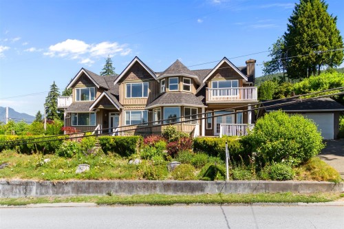 186 Braemar Road E, Vancouver, BC 