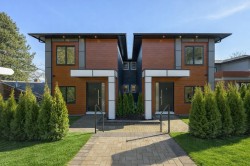 3-6176 Elgin Avenue Burnaby, BC V5H 3S4