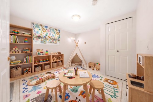 1048 Lombardy Drive, Port Coquitlam, BC 
