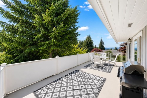 468 Saville Crescent, North Vancouver, BC - Outdoor With Deck Patio Veranda