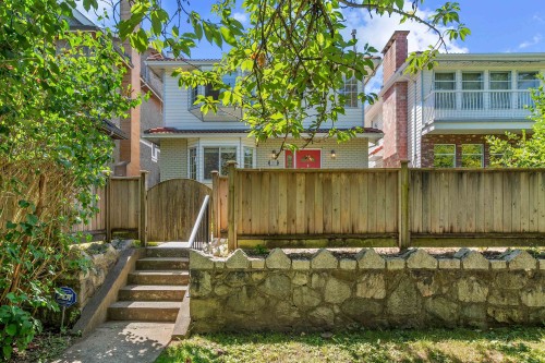 1050 10Th Avenue E, Vancouver, BC 