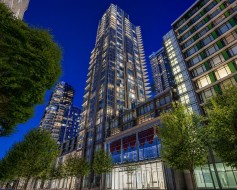 PH02-1283 Howe Street  Vancouver, BC V6Z 0E3