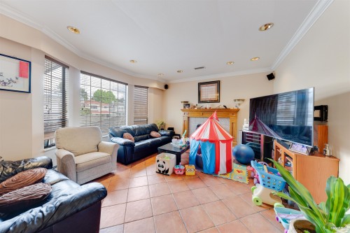 2825 3Rd Avenue E, Vancouver, BC 