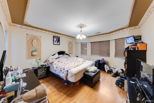 2825 3Rd Avenue E, Vancouver, BC 