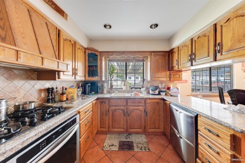 2825 3Rd Avenue E, Vancouver, BC 