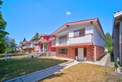 2463 Galt Street  Vancouver, BC V5R 2R8