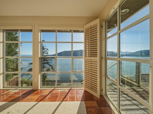 6231 Taylor Drive, West Vancouver, BC 