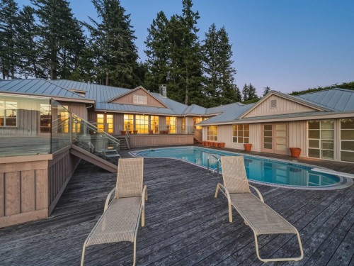 6231 Taylor Drive, West Vancouver, BC 