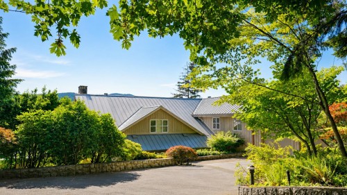 6231 Taylor Drive, West Vancouver, BC 