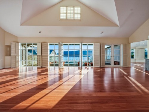 6231 Taylor Drive, West Vancouver, BC 