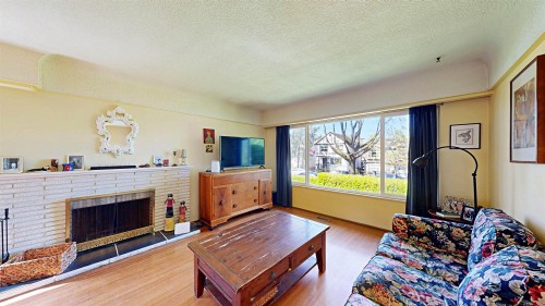 3752 Beatrice Street, Vancouver, BC 
