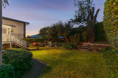 1104 Esquimalt Avenue, West Vancouver, BC 