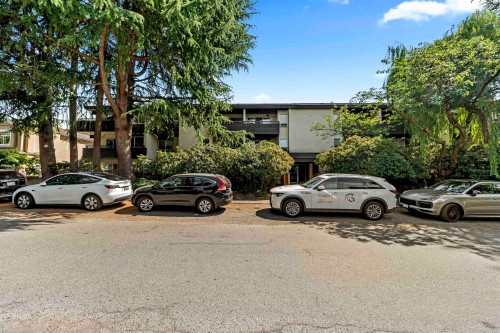 108-1420 8Th Avenue E, Vancouver, BC - Outdoor