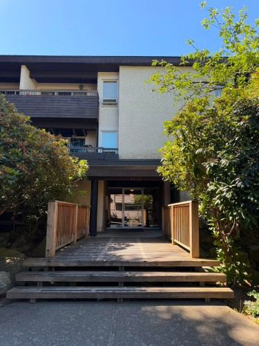 108-1420 8Th Avenue E, Vancouver, BC - Outdoor