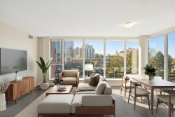 613-1618 Quebec Street  Vancouver, BC V6A 0C5