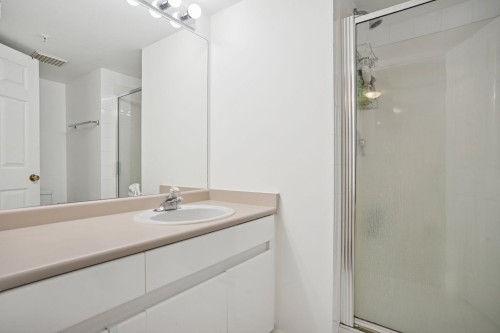 102-1199 Westwood Street, Coquitlam, BC 