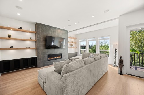 13575 Birdtail Drive, Maple Ridge, BC 