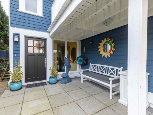 6252 Wellington Avenue, West Vancouver, BC 
