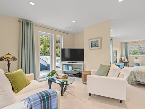 6252 Wellington Avenue, West Vancouver, BC 