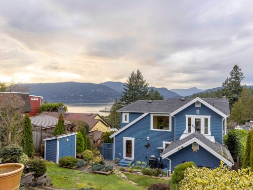 6252 Wellington Avenue, West Vancouver, BC 