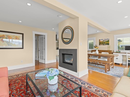 6252 Wellington Avenue, West Vancouver, BC 