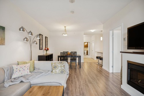 1407-280 Ross Drive, New Westminster, BC 