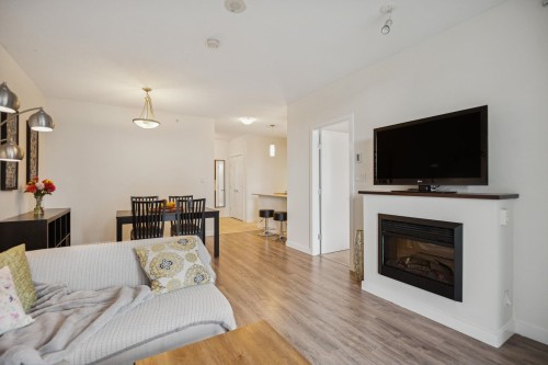 1407-280 Ross Drive, New Westminster, BC 