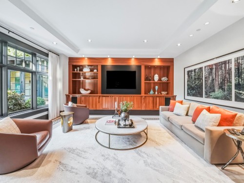 1988 Drummond Drive, Vancouver, BC 