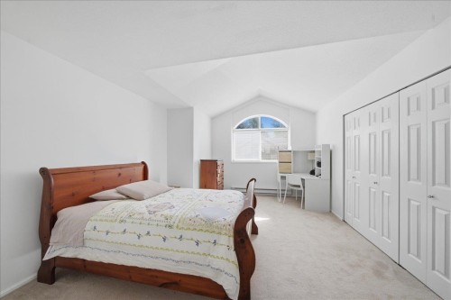 1594 Plateau Crescent, Coquitlam, BC 