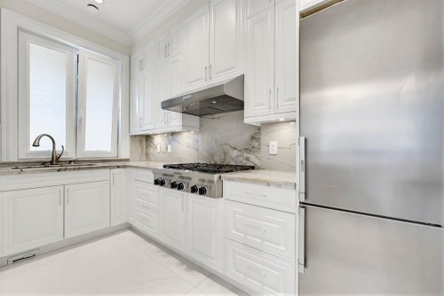 5500 Cathay Road, Richmond, BC 