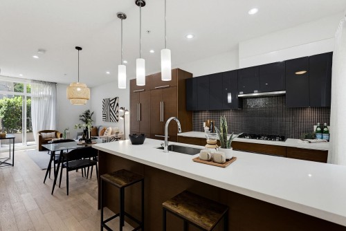 637 Victoria Drive, Vancouver, BC 