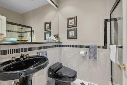 2249 Sicamous Avenue, Coquitlam, BC 