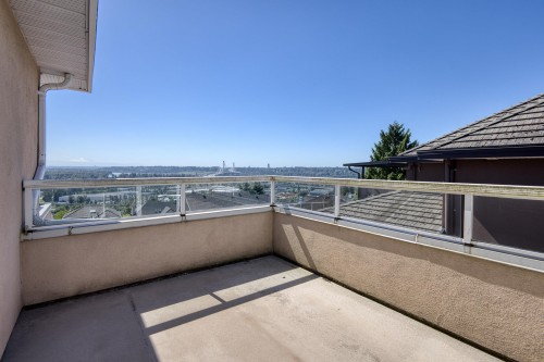 2249 Sicamous Avenue, Coquitlam, BC 