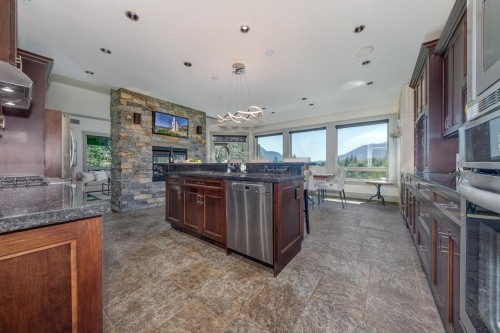 41155 Rockridge Place, Squamish, BC 