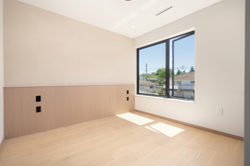 2-1448 30Th Avenue E, Vancouver, BC 
