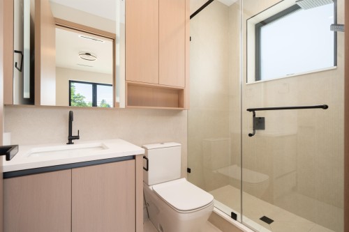 2-1448 30Th Avenue E, Vancouver, BC 