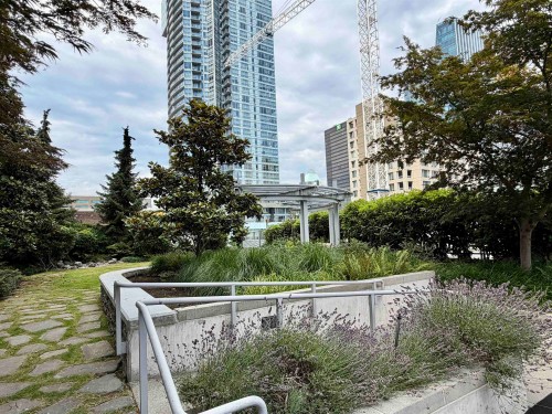 2006-535 Smithe Street, Vancouver, BC - Outdoor