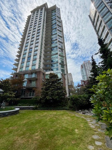 2006-535 Smithe Street, Vancouver, BC - Outdoor With Facade