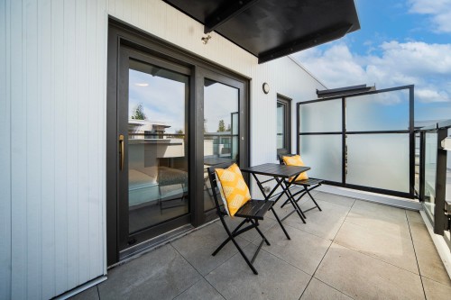 6352 Oak Street, Vancouver, BC 