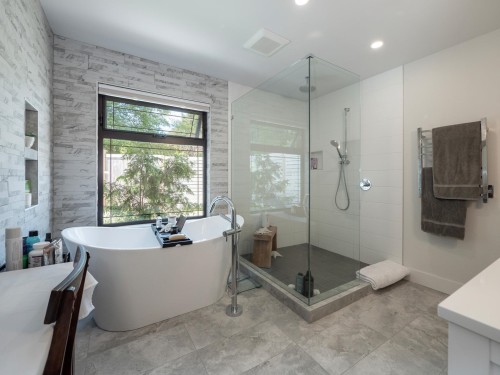 655 Dougall Road, Gibsons, BC 